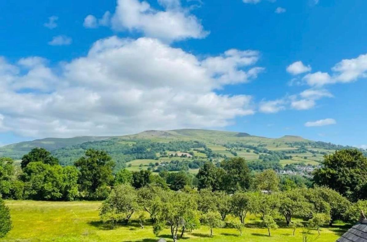 Tanglewood House Abergavenny With Private Parking Vila Exterior foto