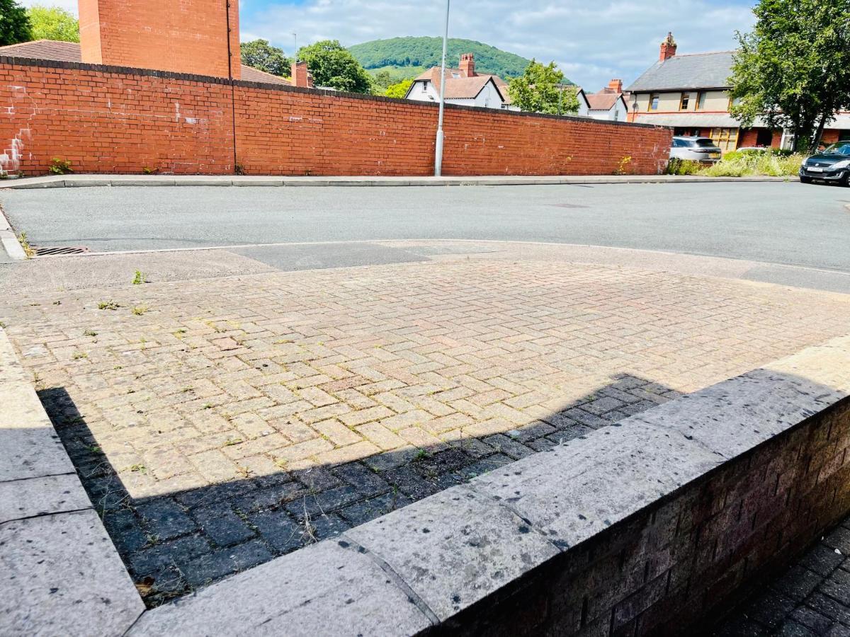 Tanglewood House Abergavenny With Private Parking Vila Exterior foto