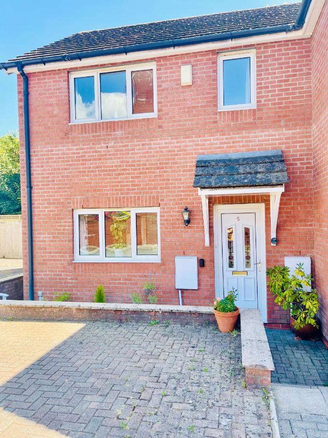 Tanglewood House Abergavenny With Private Parking Vila Exterior foto